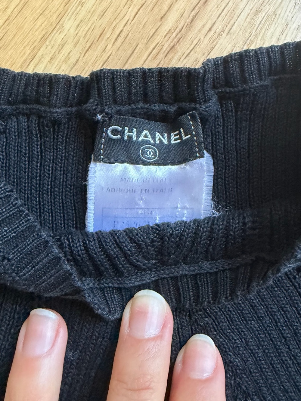 CHANEL 2005 Black Ribbed Knit Top